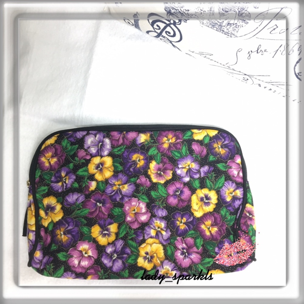 Ted Lapidus Cosmetic bag